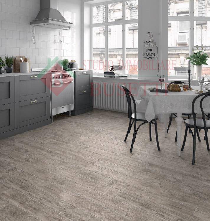 casa indipendente in vendita a Gorla Minore