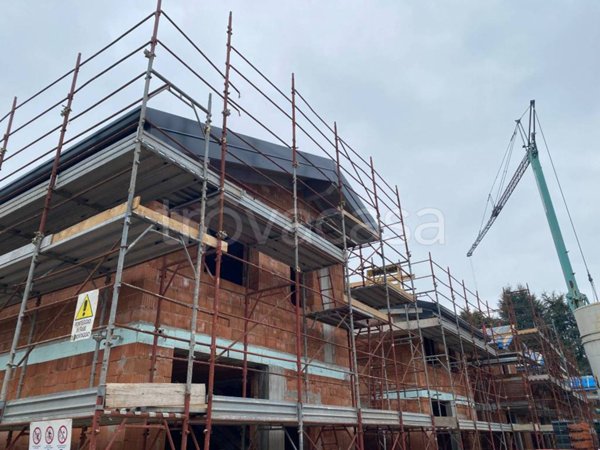 casa indipendente in vendita a Gorla Minore