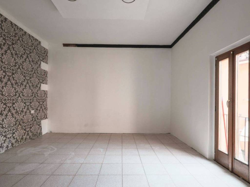 appartamento in vendita a Gorla Minore