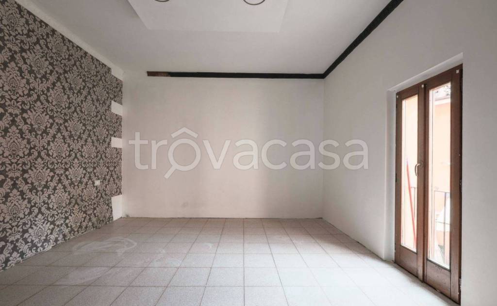 appartamento in vendita a Gorla Minore