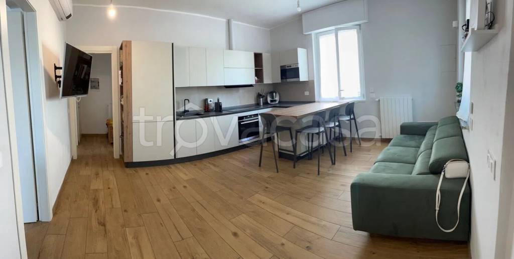 casa indipendente in vendita a Gorla Minore