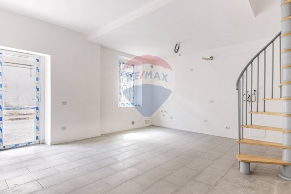 appartamento in vendita a Gorla Minore