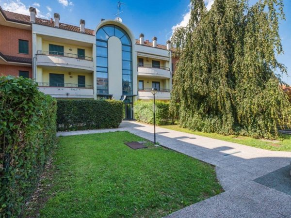 appartamento in vendita a Gorla Minore