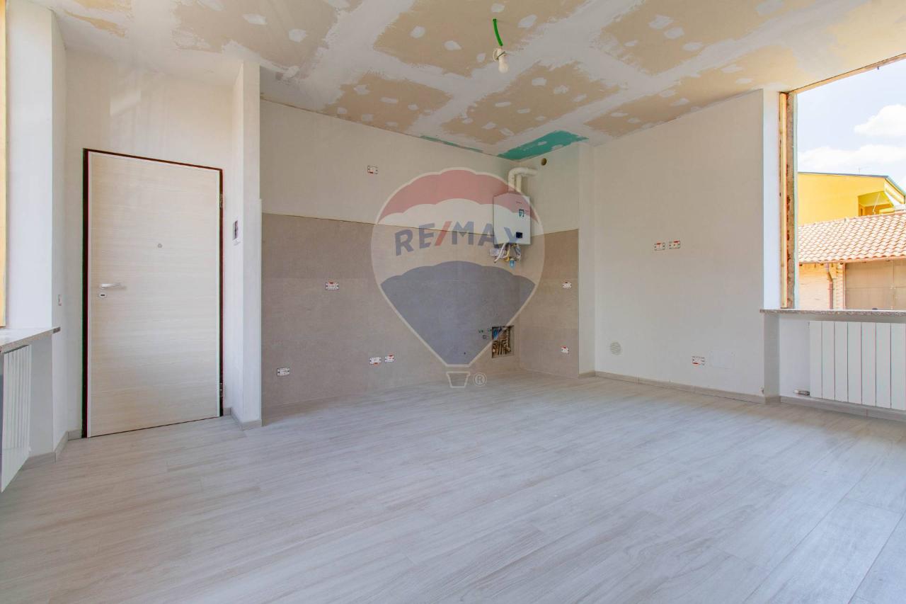 appartamento in vendita a Gorla Minore