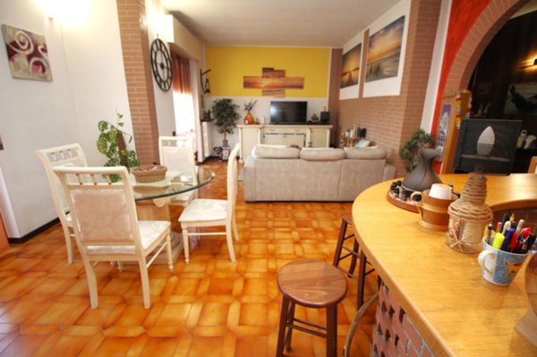 appartamento in vendita a Gorla Minore