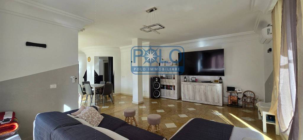 casa indipendente in vendita a Gorla Minore