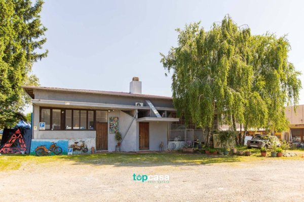 casa indipendente in vendita a Gorla Minore