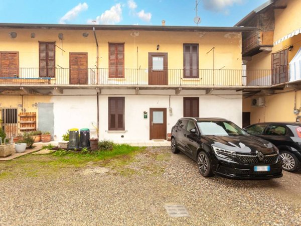 casa indipendente in vendita a Gorla Minore