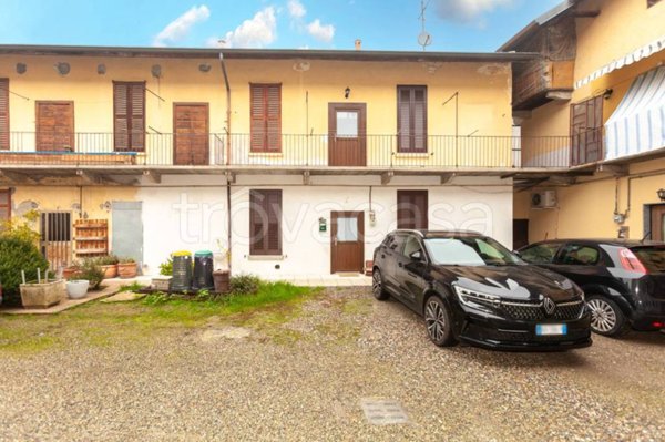 casa indipendente in vendita a Gorla Minore