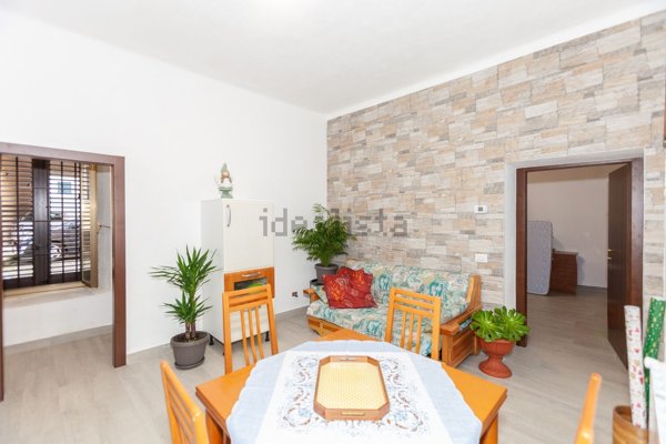 appartamento in vendita a Gorla Minore