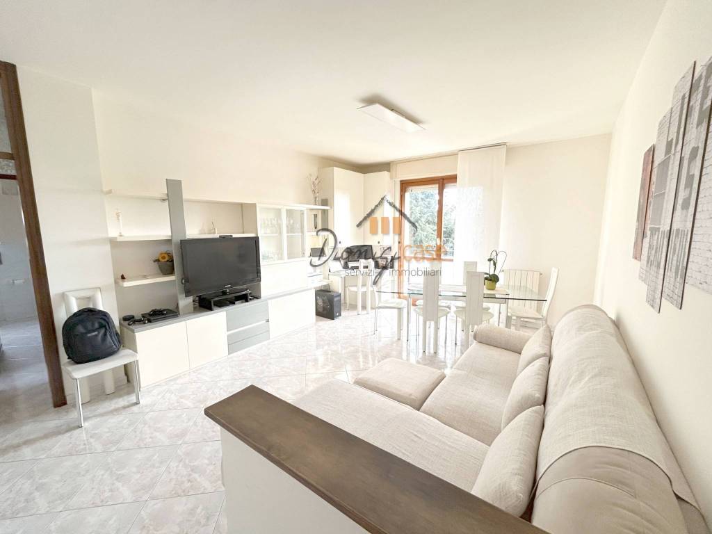 appartamento in vendita a Gorla Minore