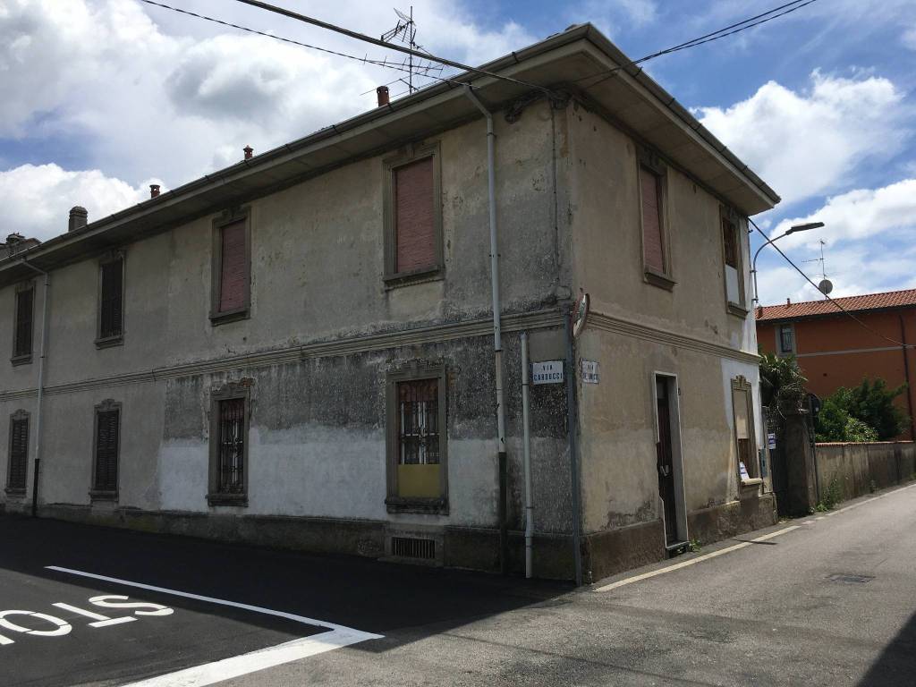 casa indipendente in vendita a Gorla Minore