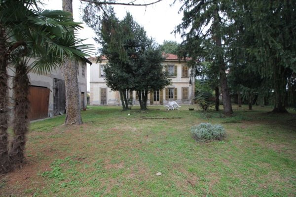 casa indipendente in vendita a Gorla Minore