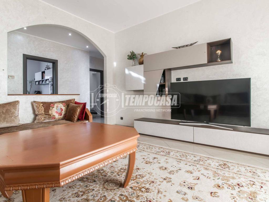 appartamento in vendita a Gorla Minore