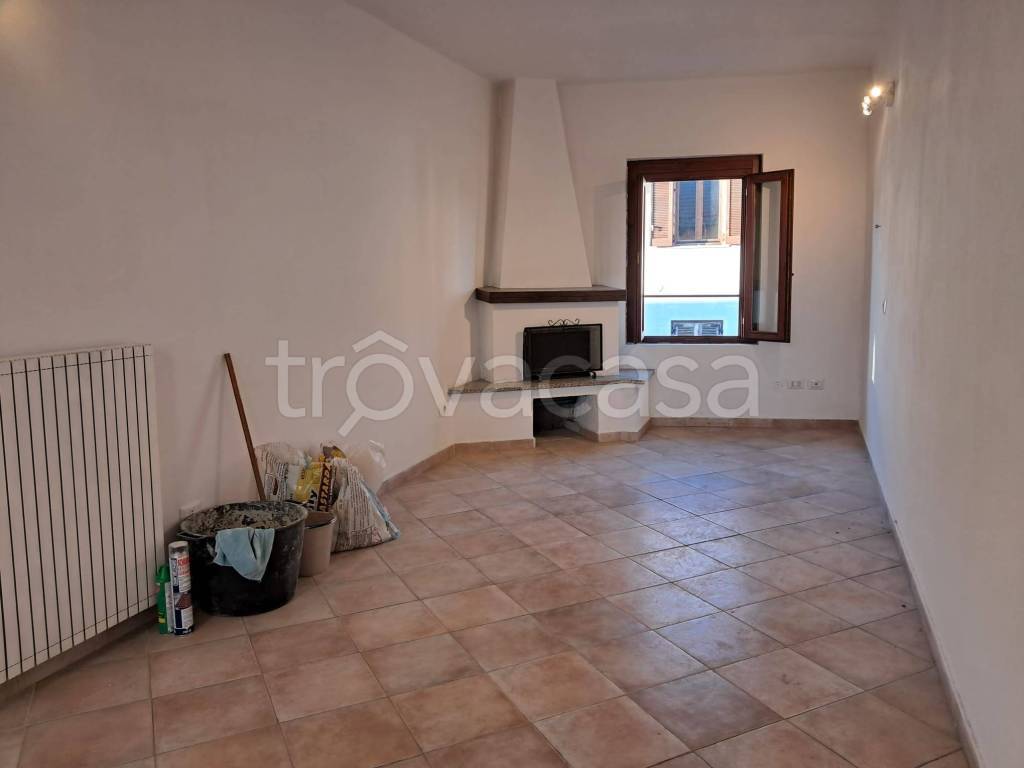 appartamento in vendita a Gorla Minore