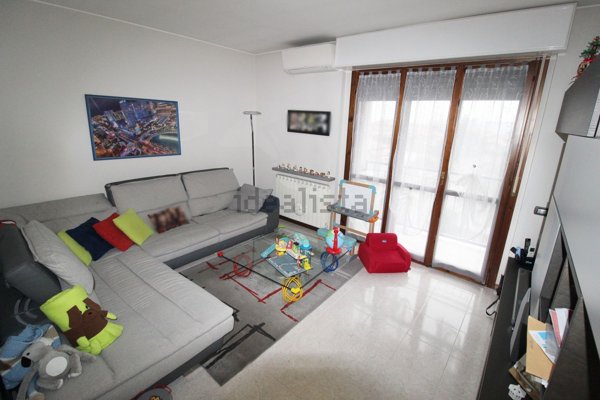 appartamento in vendita a Gorla Minore