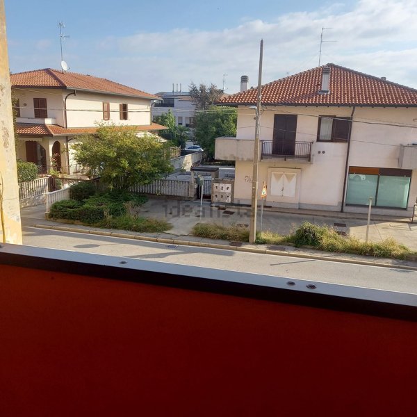 appartamento in vendita a Gorla Minore