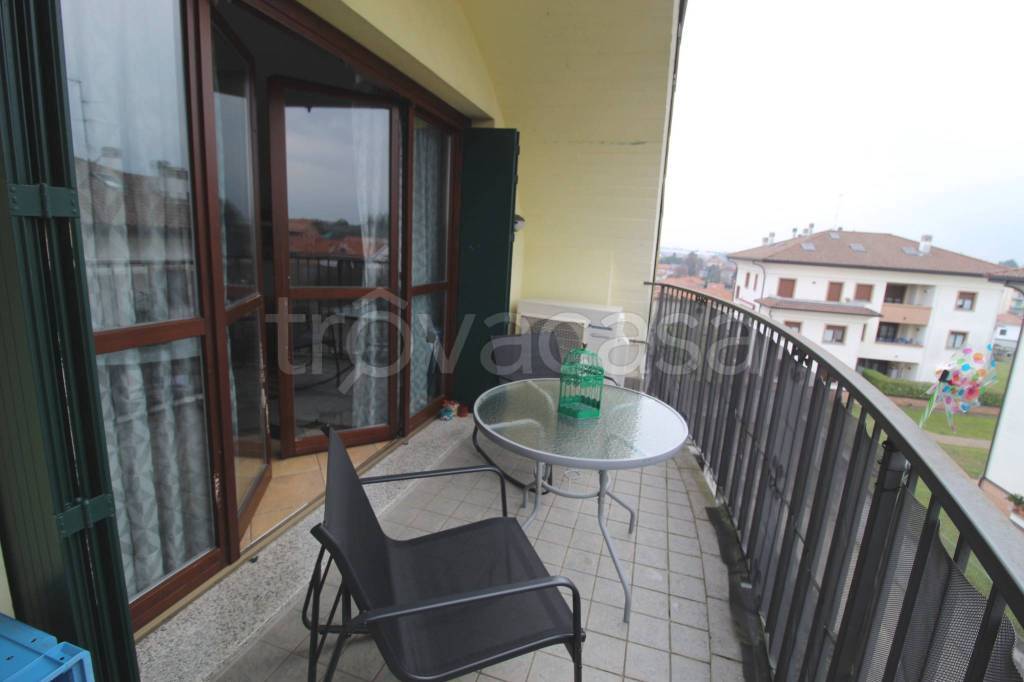 appartamento in vendita a Gorla Minore