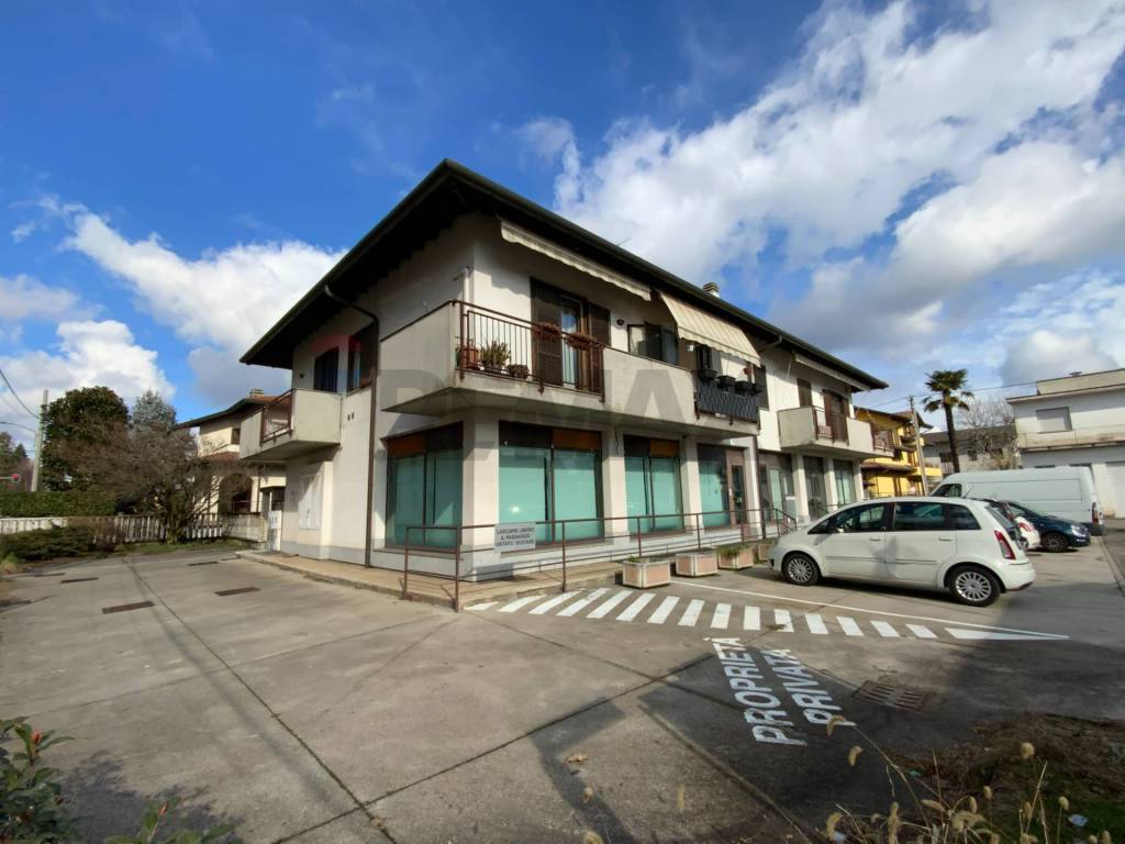 ufficio in vendita a Gorla Minore