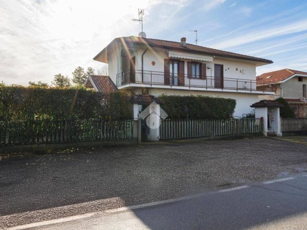 appartamento in vendita a Gorla Minore