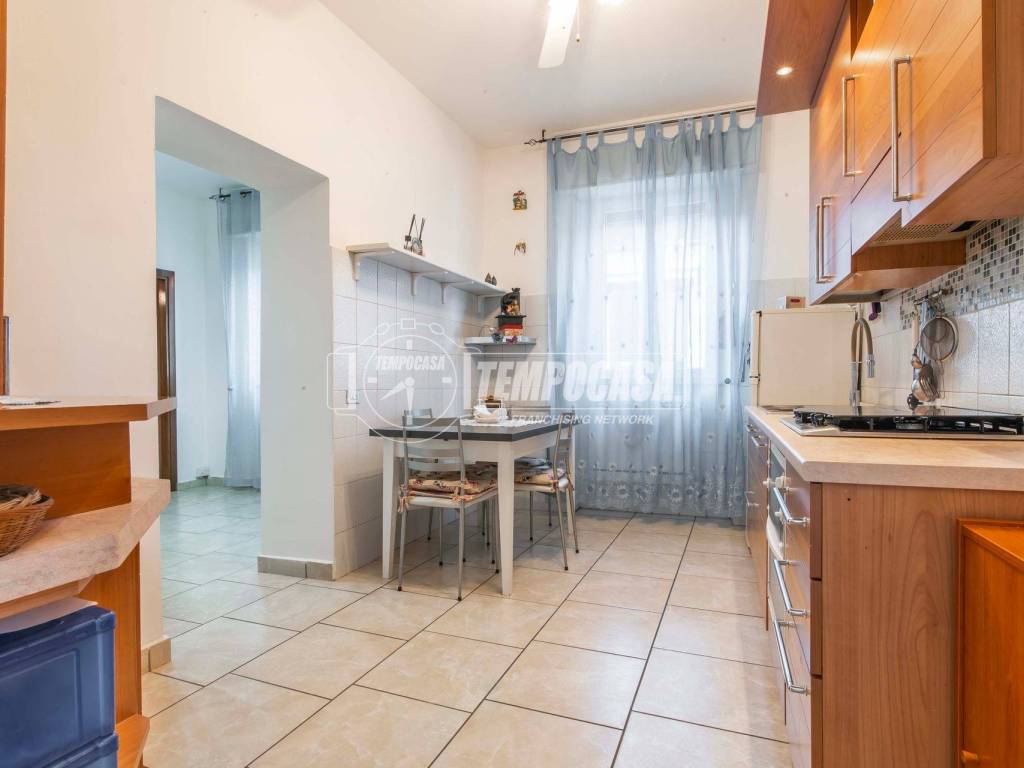 appartamento in vendita a Gorla Minore