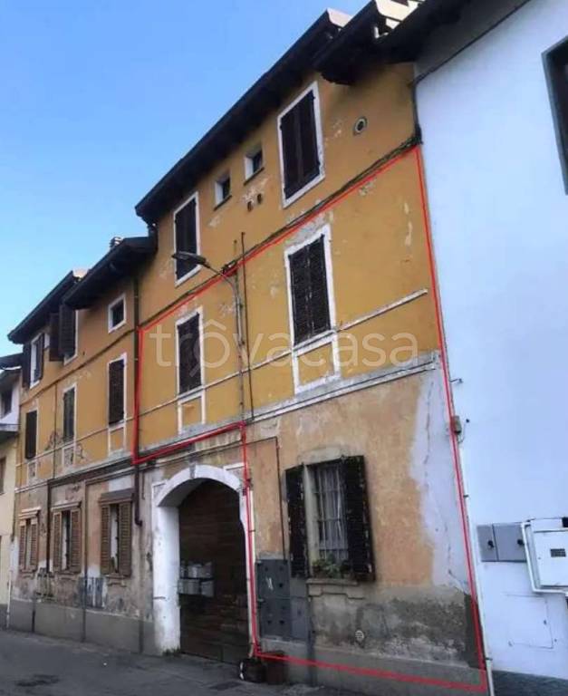 appartamento in vendita a Gorla Minore