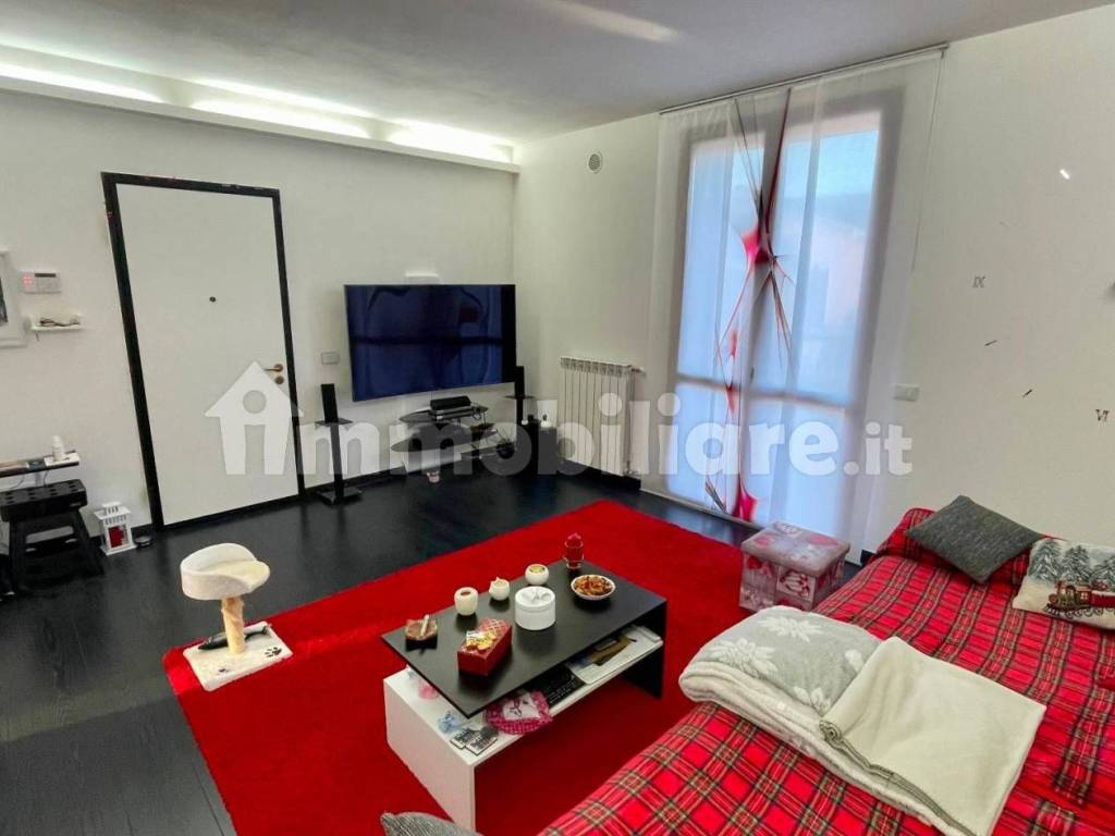 appartamento in vendita a Gorla Minore