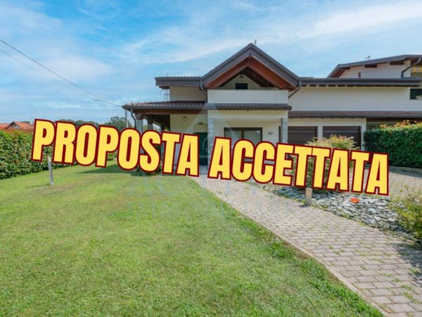 casa indipendente in vendita a Gorla Minore