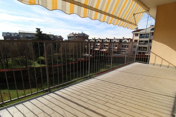 appartamento in vendita a Gorla Minore