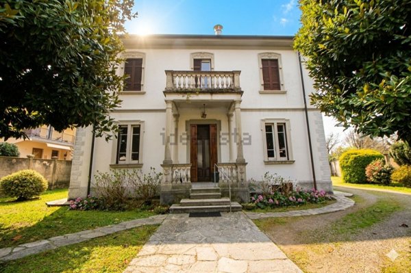casa indipendente in vendita a Gorla Minore