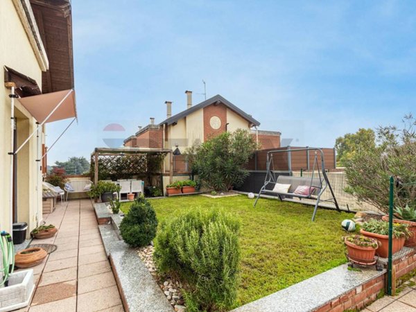 appartamento in vendita a Gorla Minore