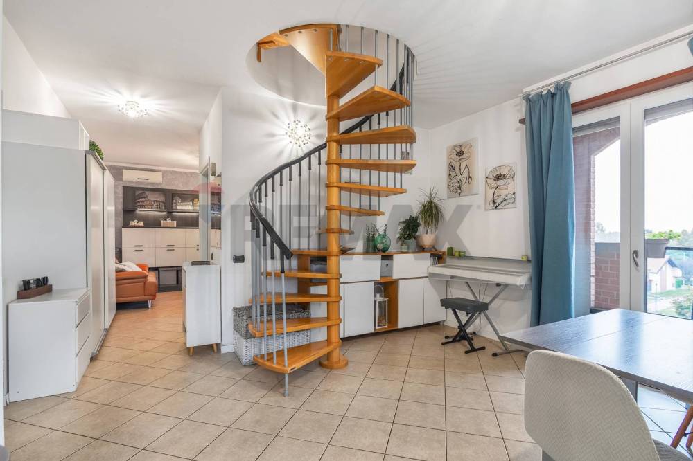 appartamento in vendita a Gorla Minore