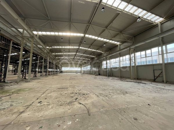 terreno edificabile in vendita a Gorla Minore