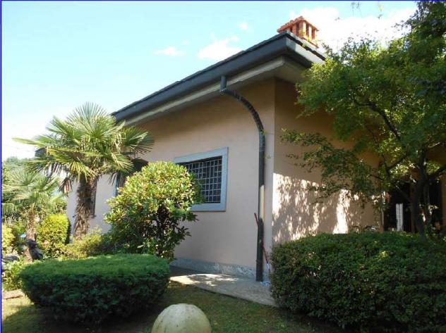 casa indipendente in vendita a Gorla Minore