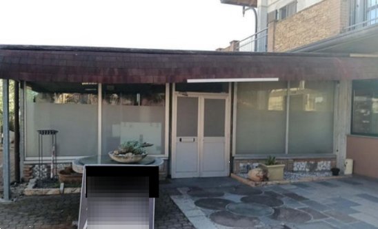 negozio in vendita a Gorla Minore