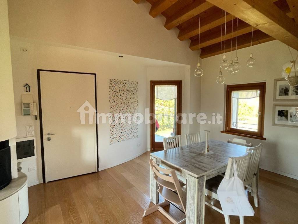 appartamento in vendita a Gorla Minore