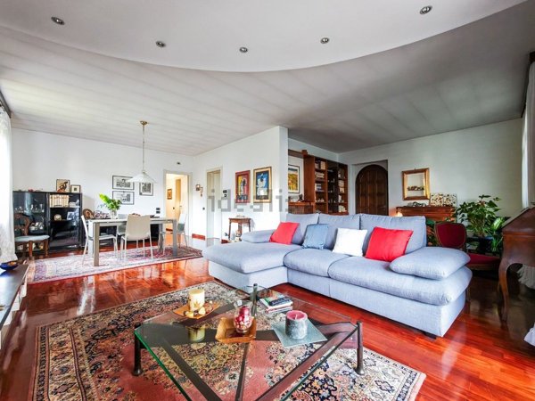 casa indipendente in vendita a Gorla Minore