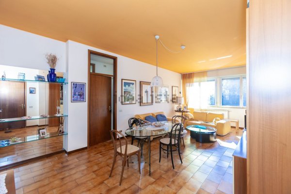 appartamento in vendita a Gorla Minore