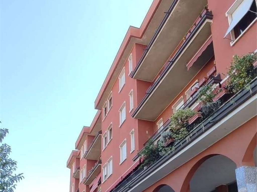 appartamento in vendita a Gorla Minore