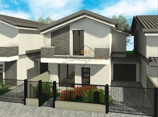 casa indipendente in vendita a Gorla Minore
