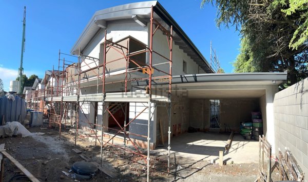 casa indipendente in vendita a Gorla Minore