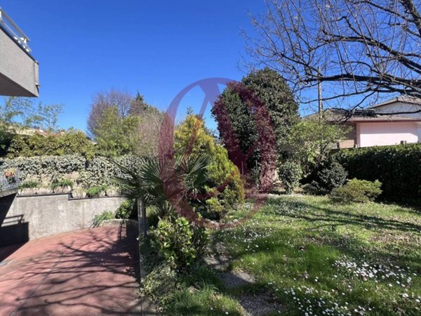 casa indipendente in vendita a Gorla Minore in zona Prospiano