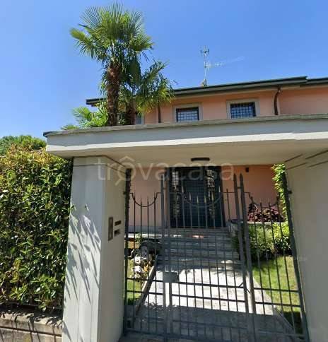 casa indipendente in vendita a Gorla Minore in zona Prospiano