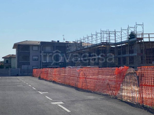 appartamento in vendita a Gorla Minore