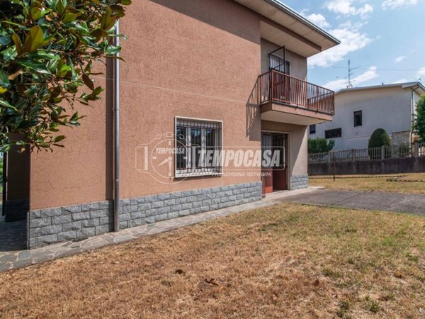 casa indipendente in vendita a Gorla Minore in zona Prospiano