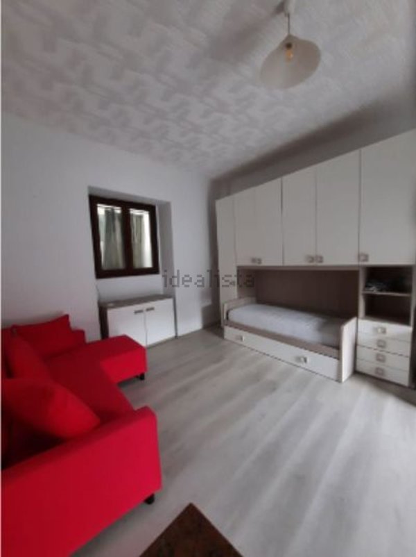appartamento in vendita a Gorla Minore