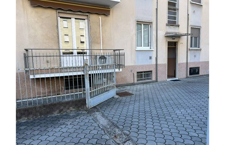 appartamento in vendita a Gorla Minore in zona Prospiano