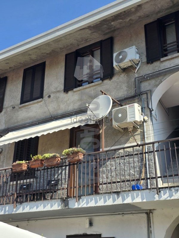 appartamento in vendita a Gorla Minore