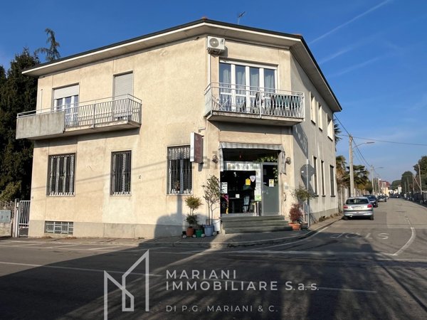 appartamento in vendita a Gorla Minore in zona Prospiano