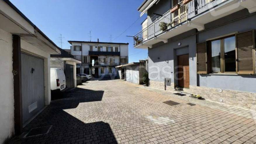appartamento in vendita a Gorla Minore